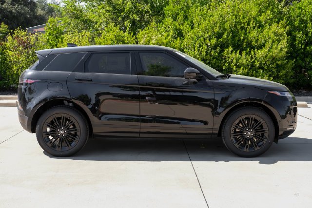 New 2026 Santorini Black Land Rover S image 10
