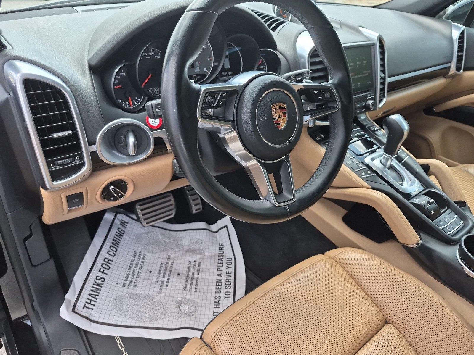 Used 2017  Porsche S image 19