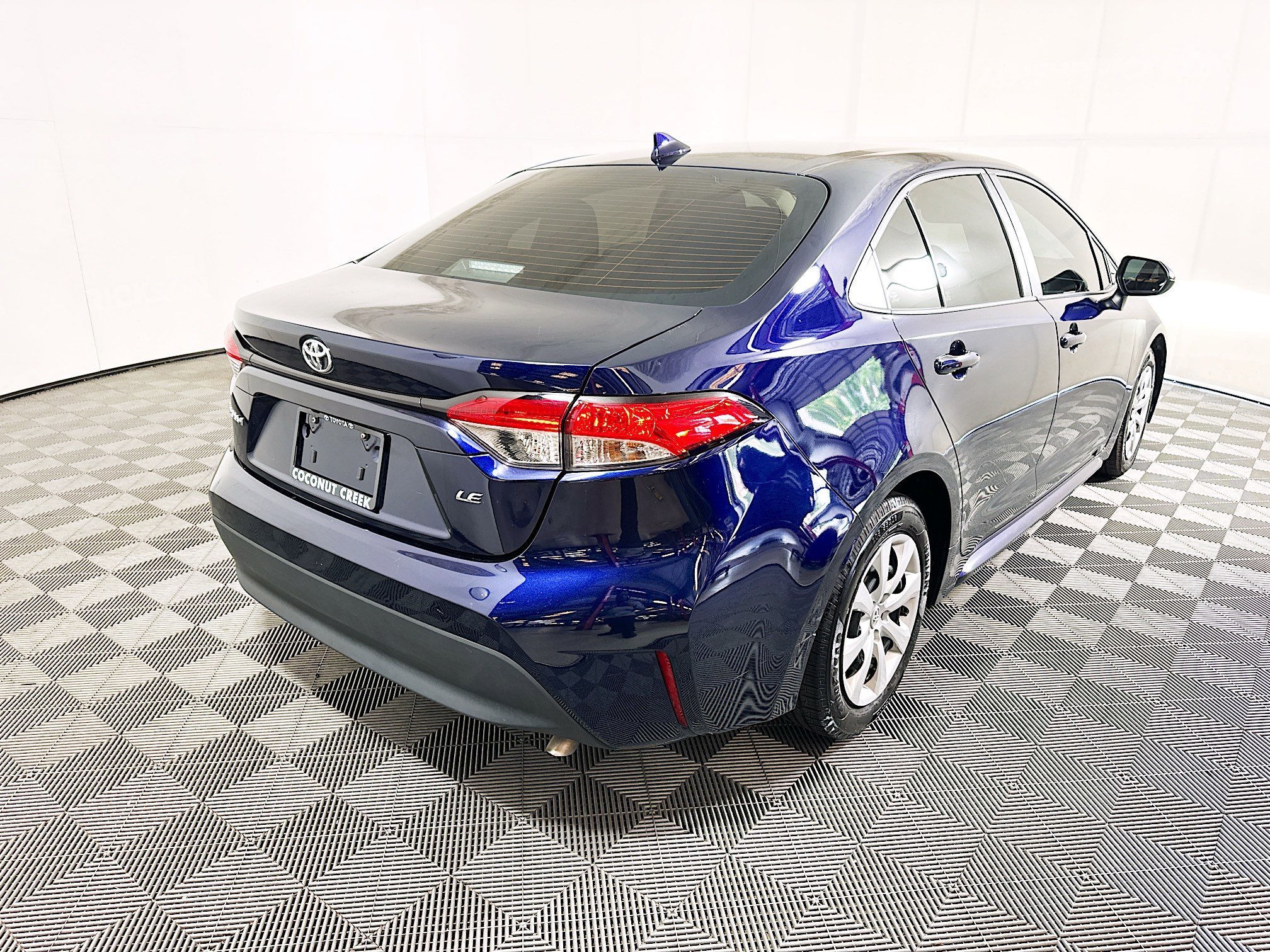 Used 2025 Blueprint Toyota LE image 3