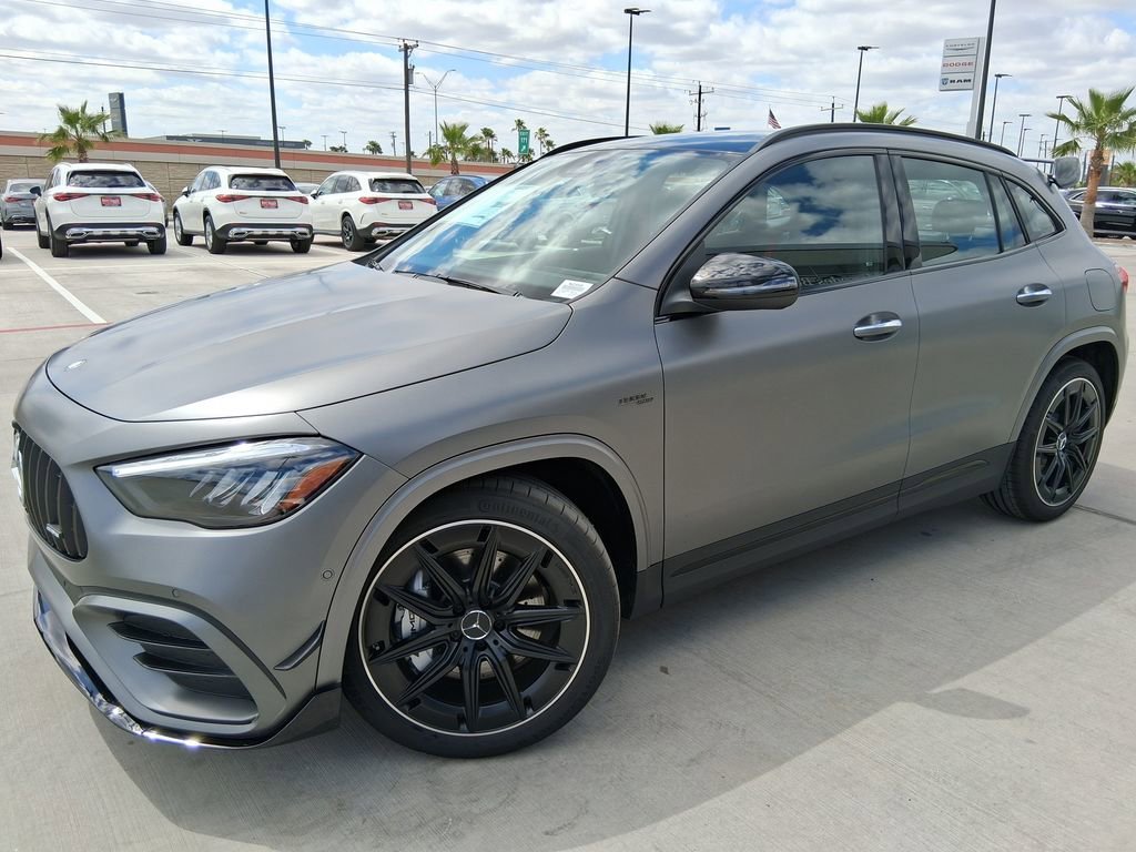 New 2026 MANUFAKTUR Mountain Grey Magno Mercedes-Benz AMG® GLA 35 4MATIC® SUV image 34