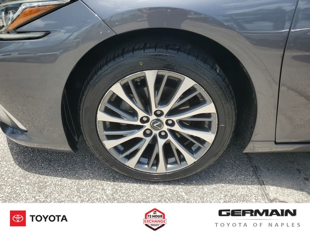 Used 2020 Gray Lexus 300h image 14