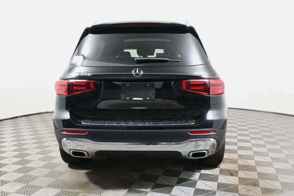 Used 2026 Night Black Mercedes-Benz GLB 250 image 6