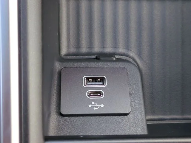 New 2026 Dark Matter Gray Metallic Ford Platinum® image 23