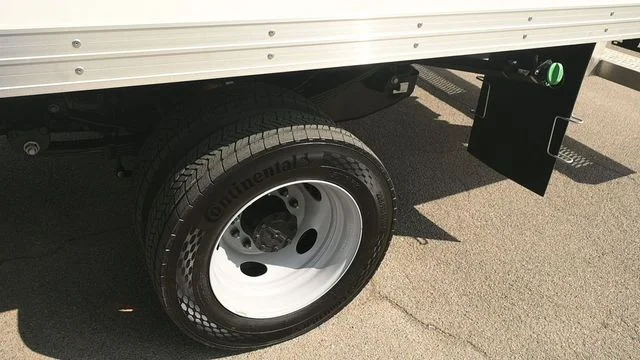 New 2026 Oxford White Ford F-550® XL image 9