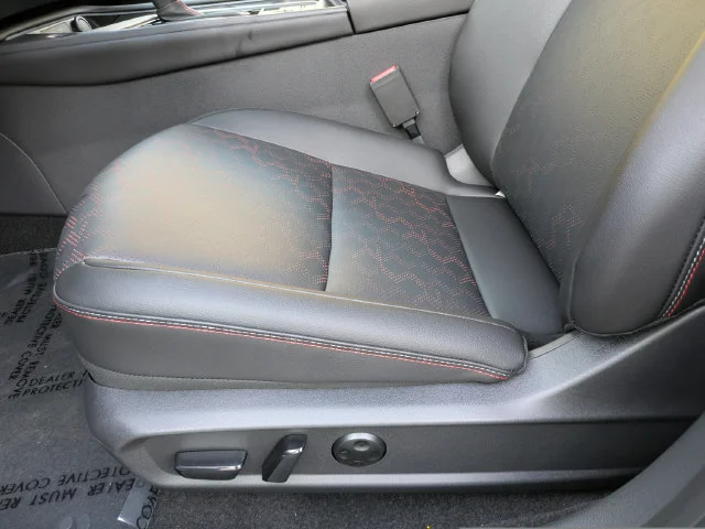 New 2027 Atlantic Gray Metallic / Super Black Two-tone Nissan SR image 18