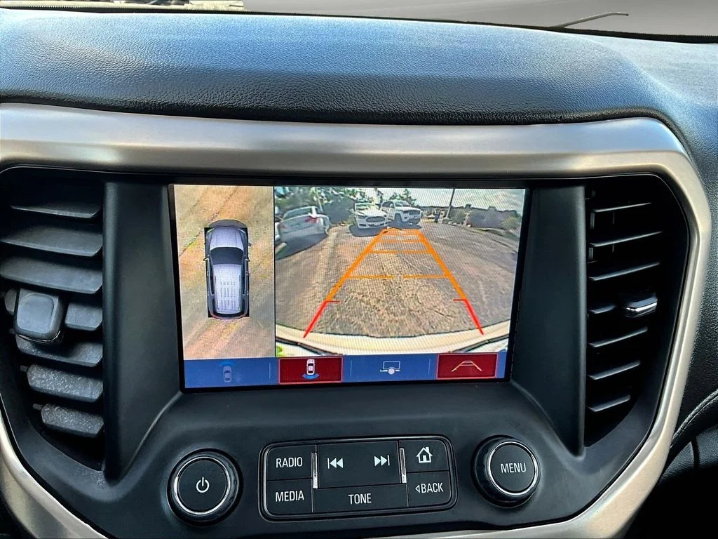 Used 2017 White GMC Denali image 18