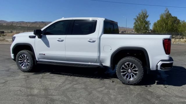 Used 2022 Summit White GMC AT4 image 6