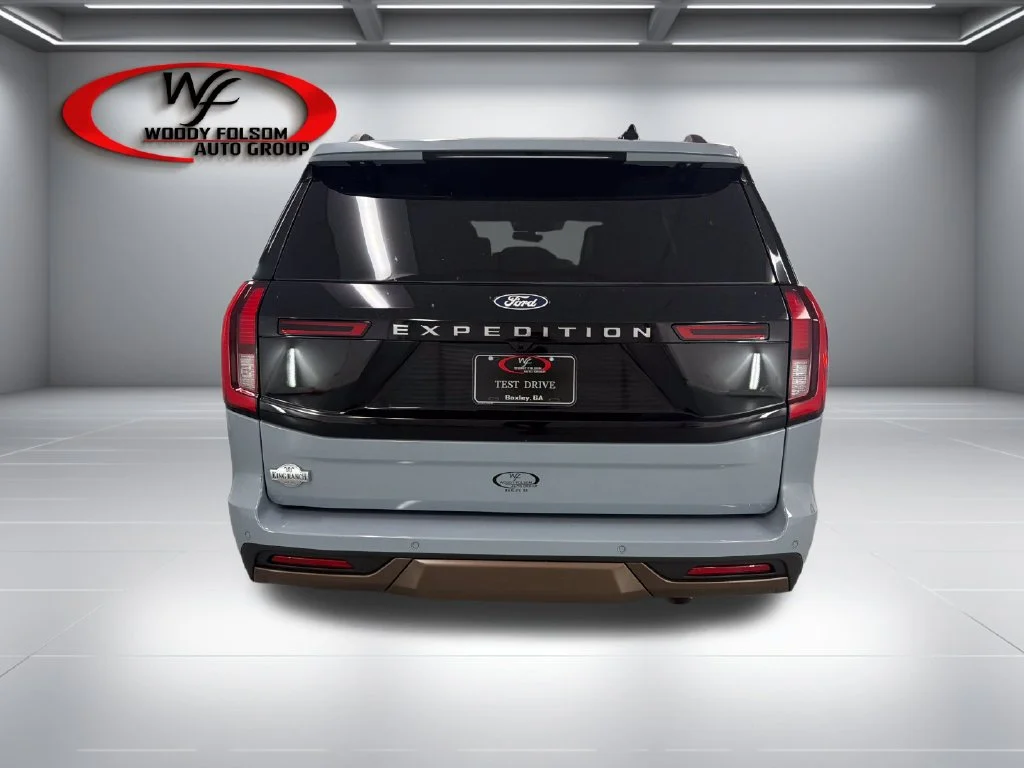 New 2027 Glacier Gray Metallic Tri-Coat Ford King Ranch® image 7