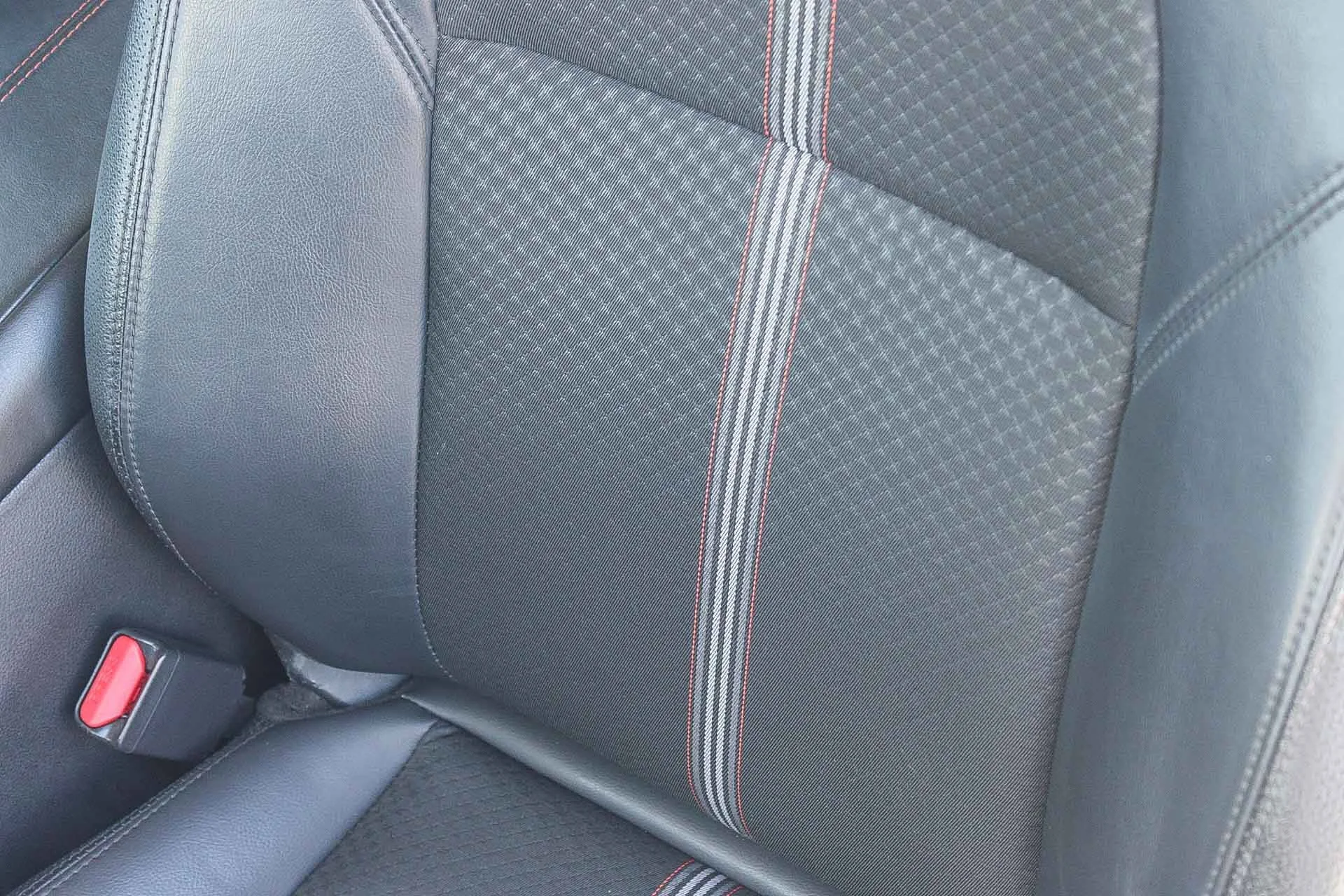 2025 Nissan Altima SR - Photo 22