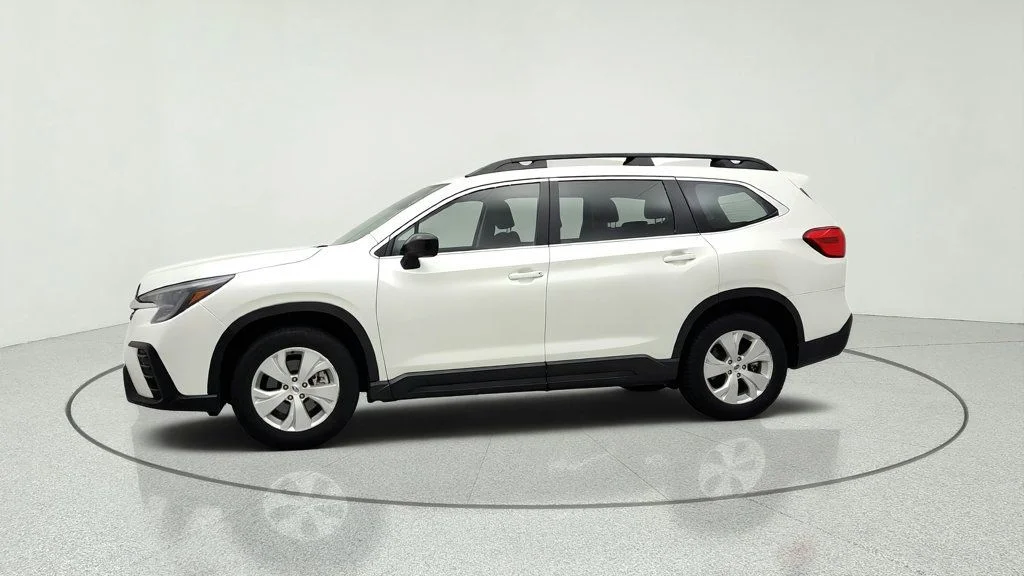 Used 2023 Crystal White Pearl Subaru 8-Seater image 8