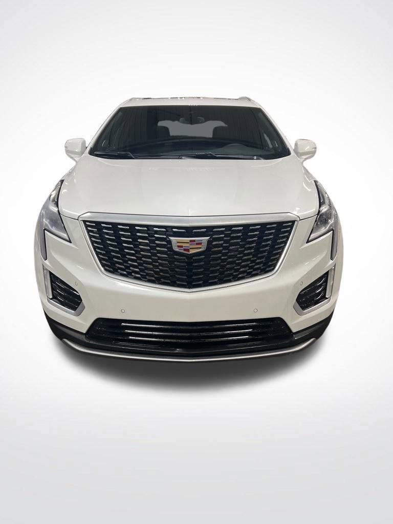New 2025 Crystal White Tricoat Cadillac Premium Luxury image 12