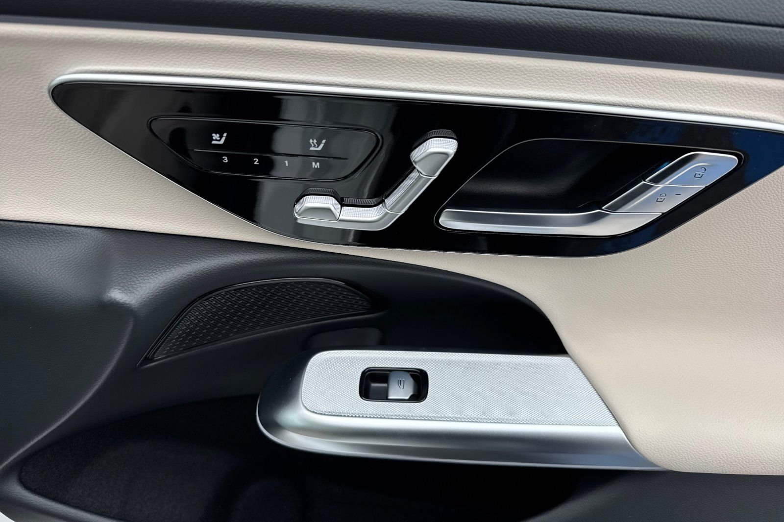 New 2026 Polar White Mercedes-Benz E 350 image 34