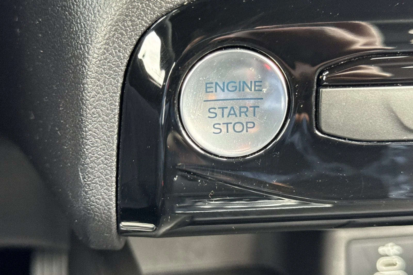 Used 2025 Space Silver Ford ST-Line image 24