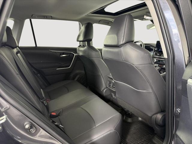 Certified Used 2025 MAGNETIC GRAY MET. Toyota  image 15