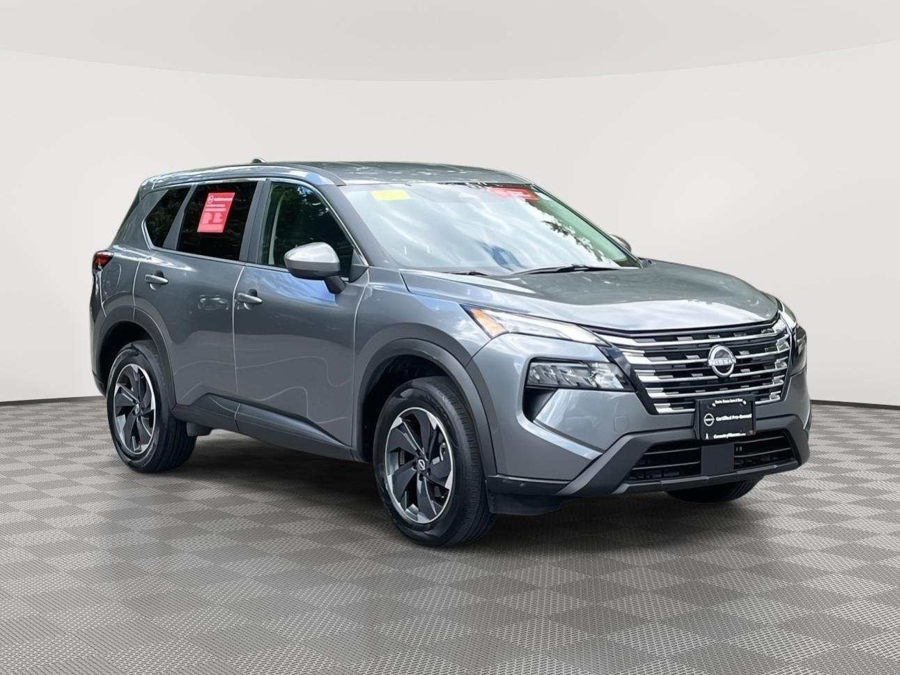 Used 2025 Gun Metallic Nissan SV image 3