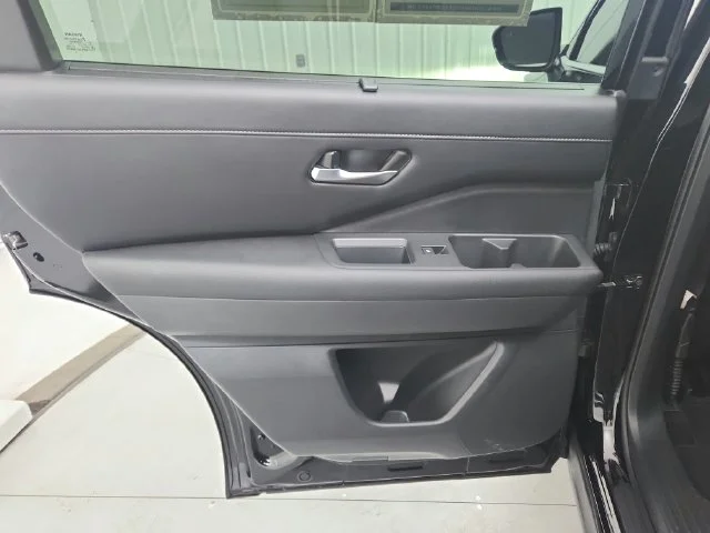 Used 2025 Black Nissan SL image 36