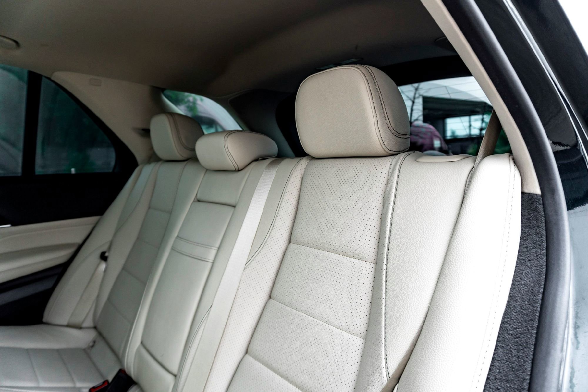 Used 2020 Emerald Green Metallic Mercedes-Benz GLE 350 image 26