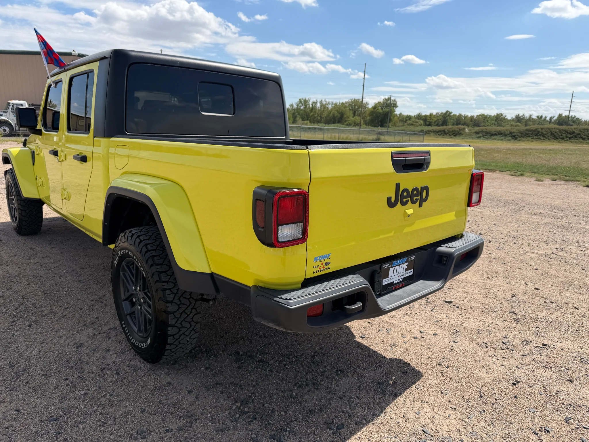 Used 2024 High Velocity Clearcoat Jeep Sport S image 7