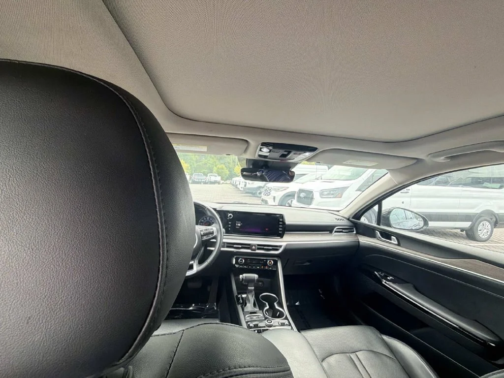 Used 2023 Black Kia EX image 12