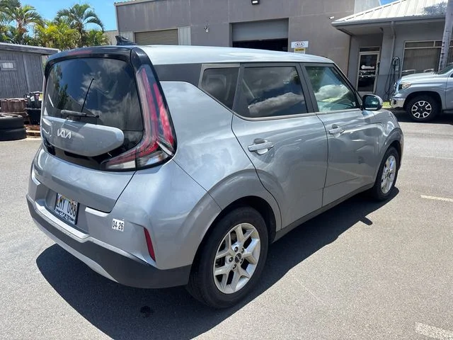 Used 2023 Gray Kia LX image 5