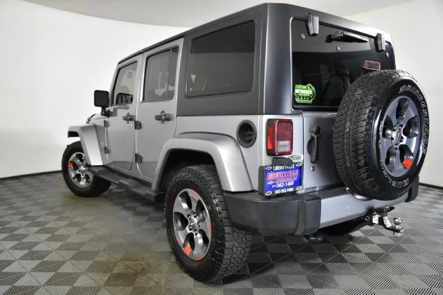 Used 2016 Silver Jeep Unlimited Sahara image 11