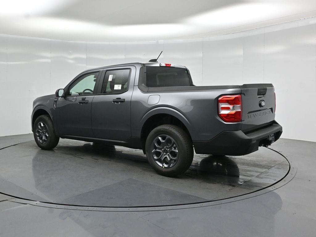 New 2026 Carbonized Gray Metallic Ford XLT image 6