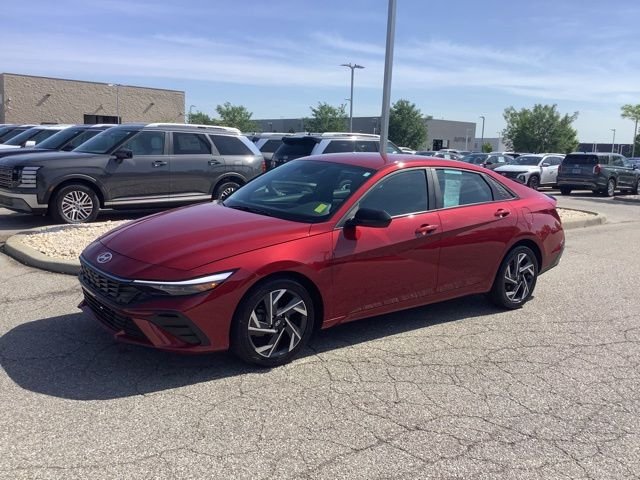 2025 Hyundai Elantra 2.0 SEL Sport IVT's photo