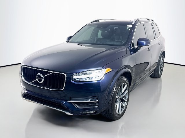 Used 2019 Magic Blue Metallic Volvo Momentum image 3