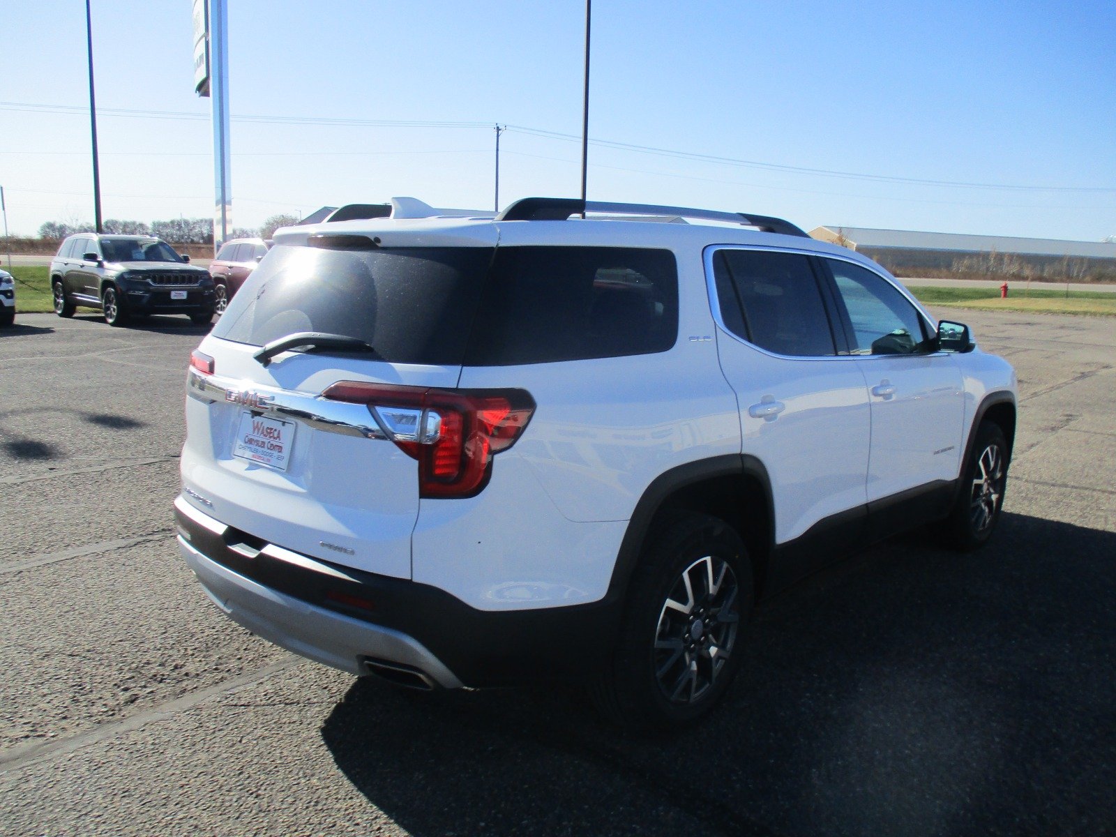 Used 2023 WHITE Gmc Sle image 7