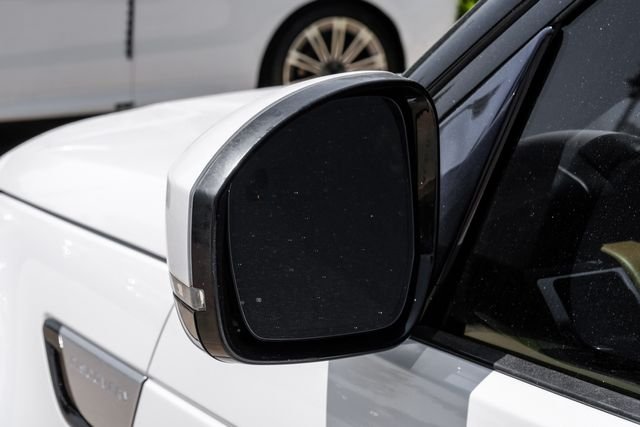 Used 2019 White Land Rover HSE Luxury image 60