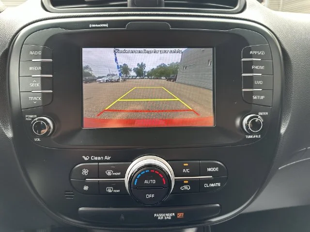 Used 2018 Red Kia Plus image 24