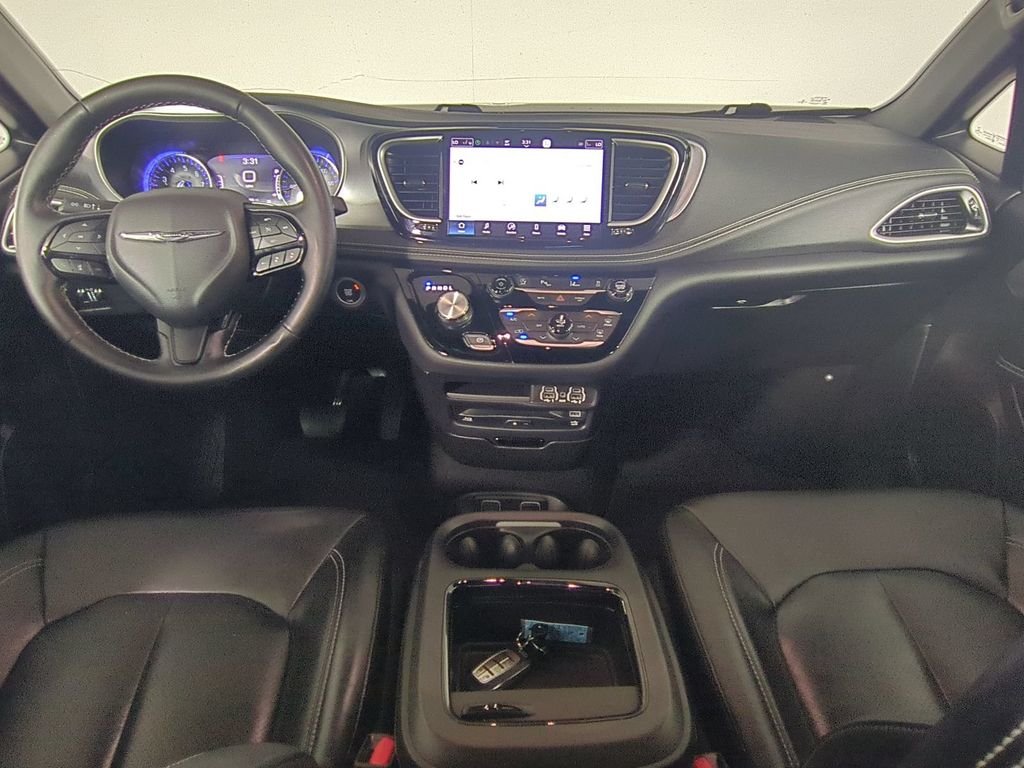 Used 2021 Blue Chrysler Touring L image 19