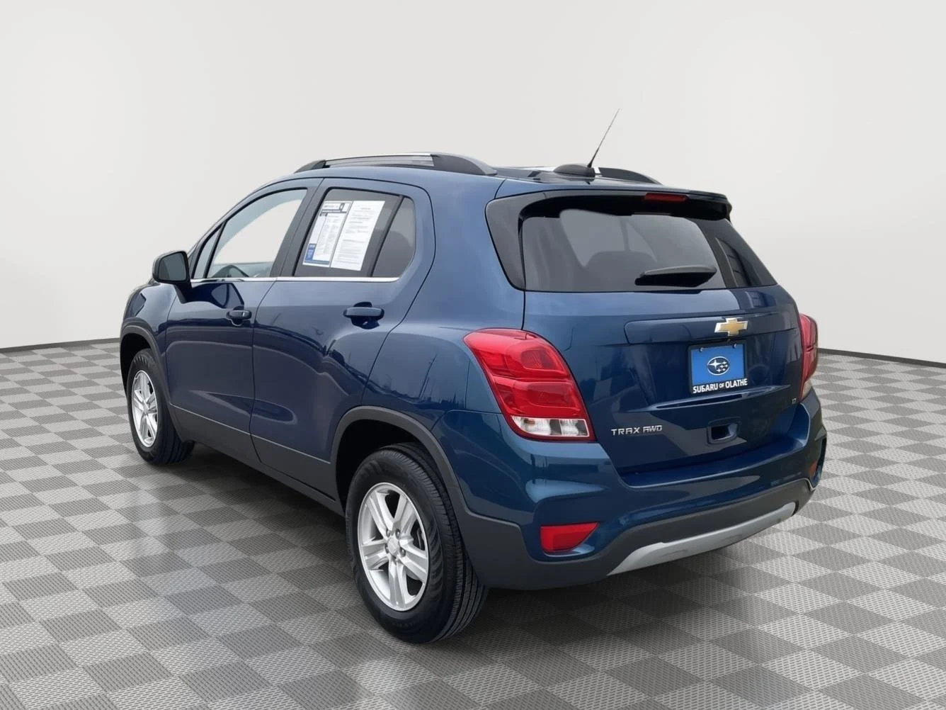 Used 2020 Pacific Blue Metallic Chevrolet LT image 6