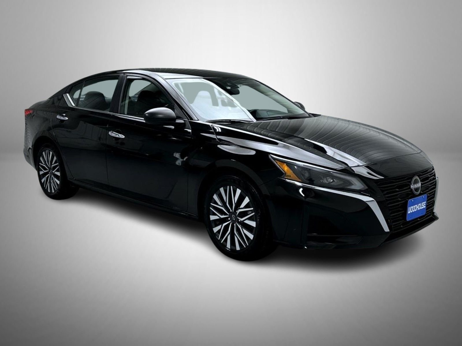 Used 2025 Black Nissan 2.5 SV image 3