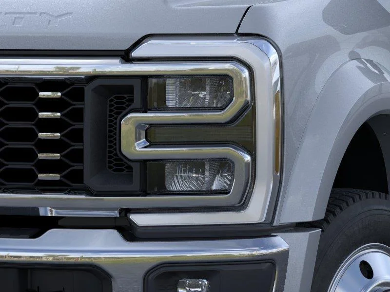 New 2026 Glacier Gray Metallic Tri-Coat Ford Lariat image 18
