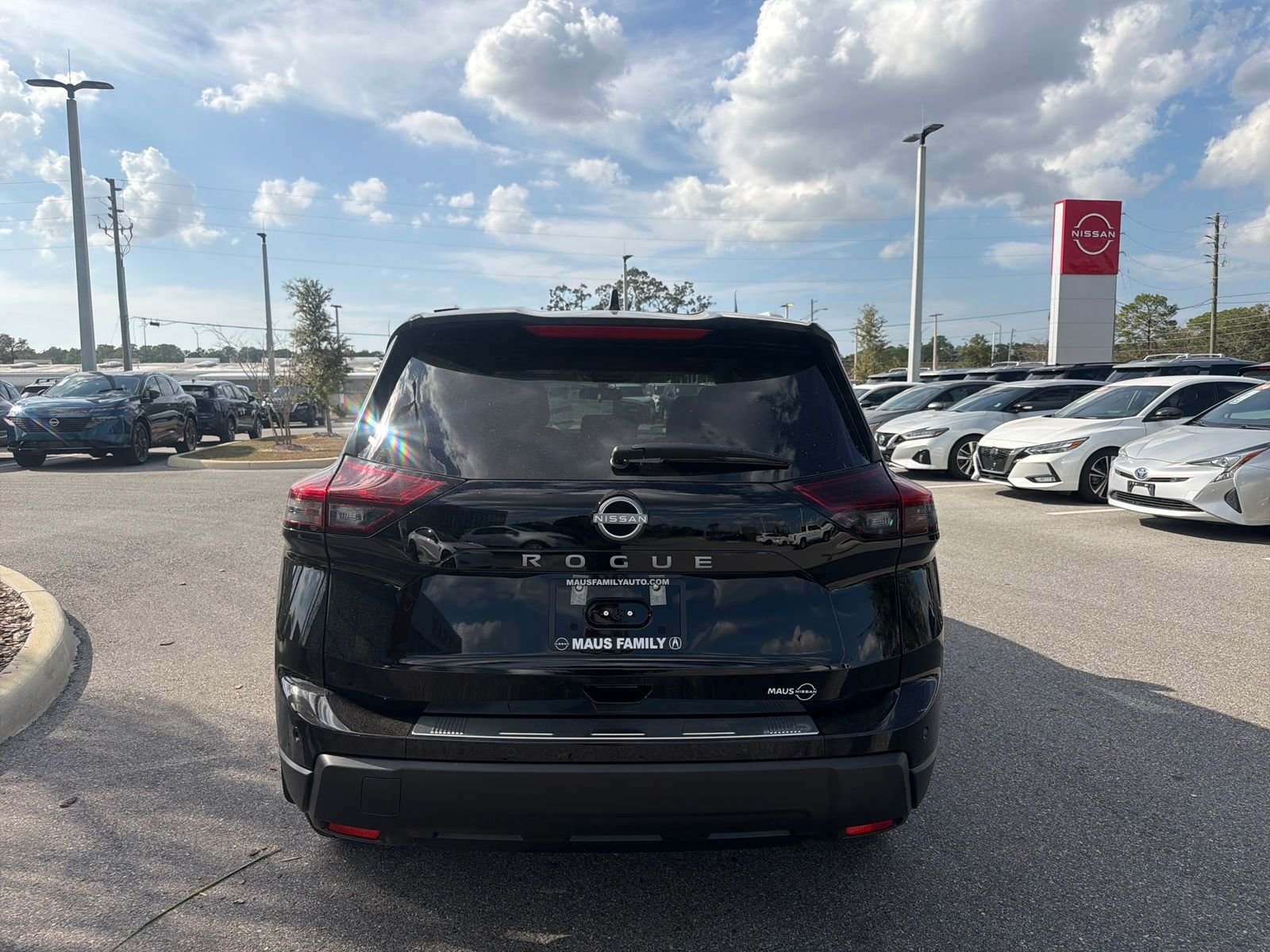 New 2026 Nissan Rogue SV 4D Sport Utility