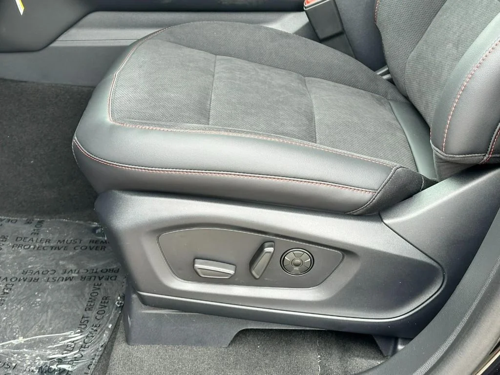 New 2026 Agate Black Metallic Ford ST image 13