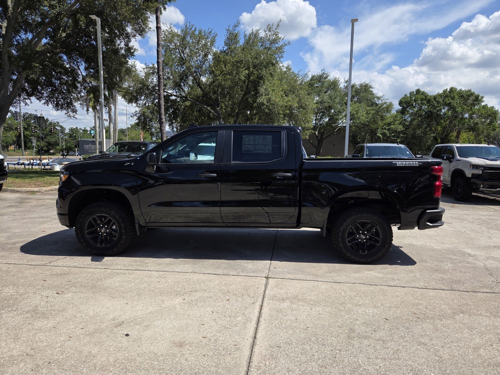 2026 Chevrolet Silverado 1500 Custom Trail Boss - Photo 4