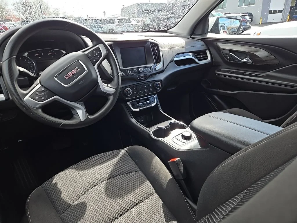 2023 GMC Terrain SLE - Photo 17