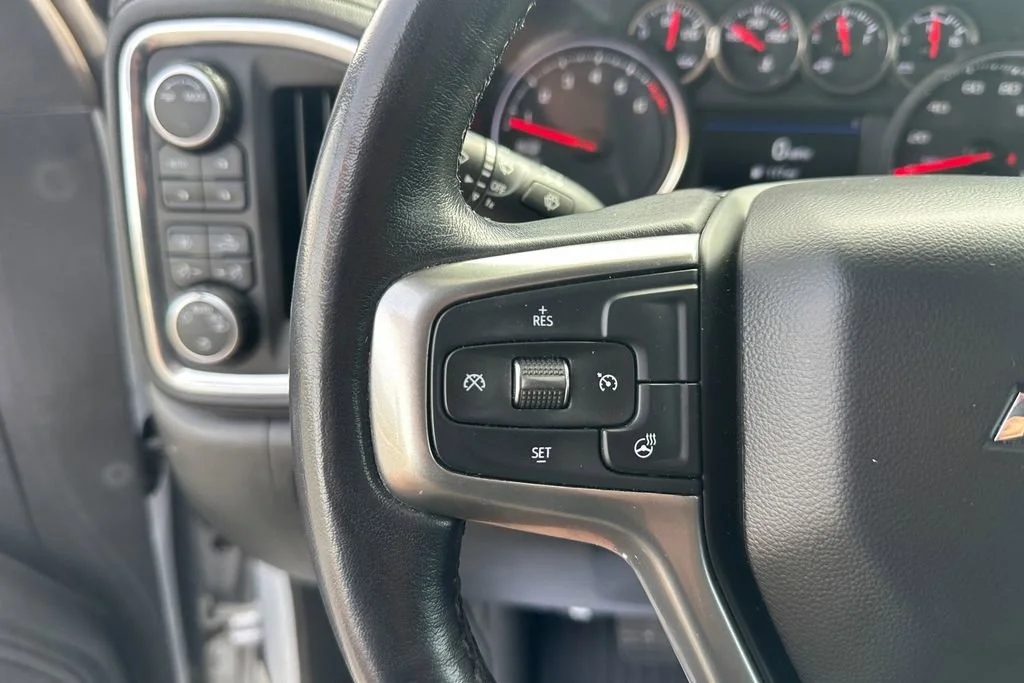 Used 2021 SILVER ICE METALLIC Chevrolet RST image 16