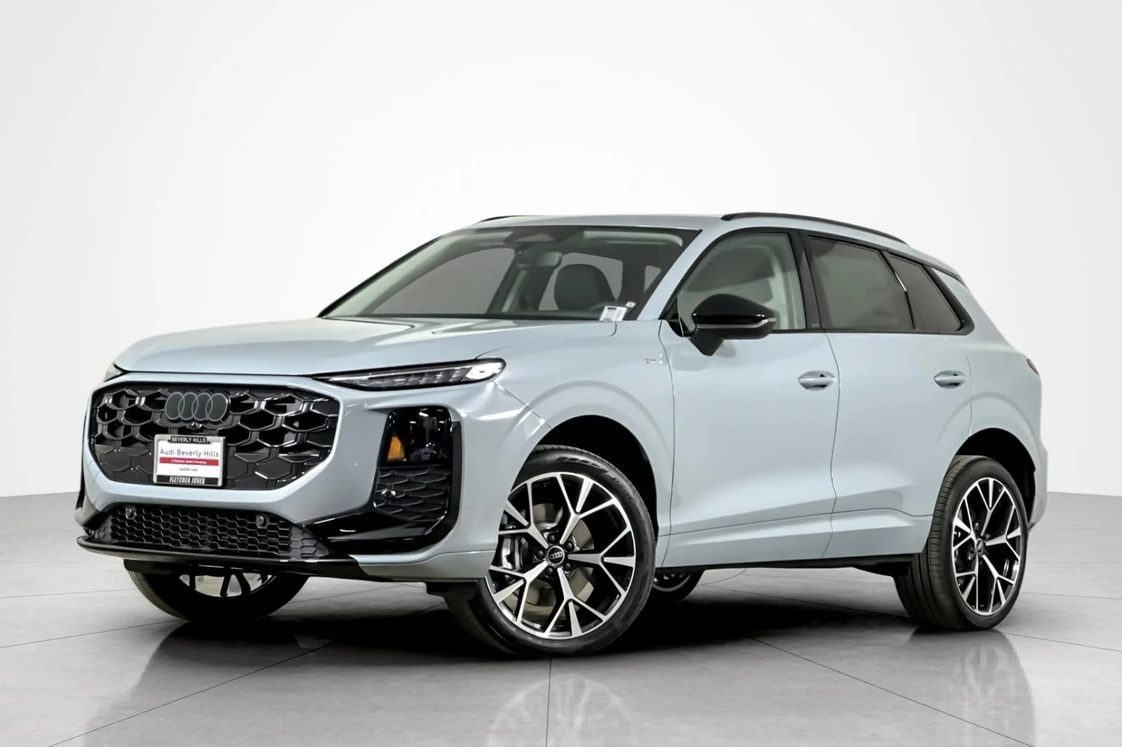 2026 Audi Q3 S line quattro's photo