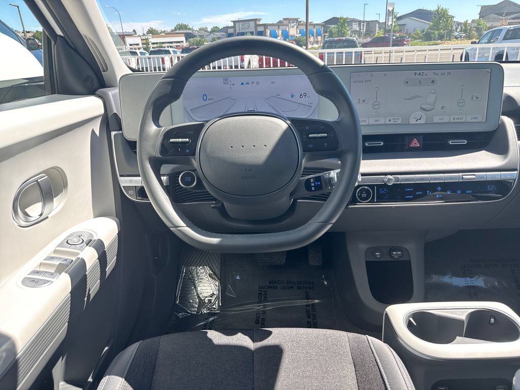 Used 2024 Atlas White Hyundai SE image 13