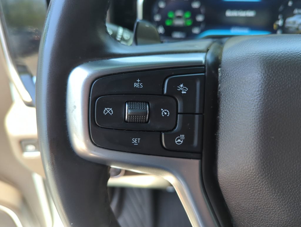Used 2025 Summit White Chevrolet LTZ image 21