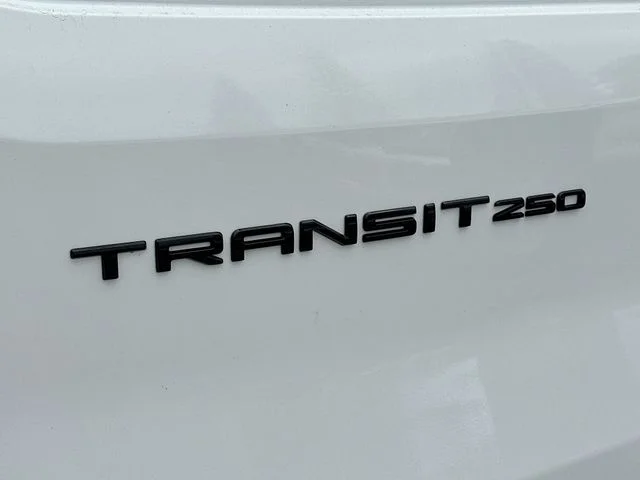 New 2026 Oxford White Ford Base image 17