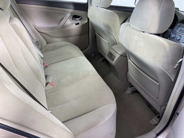 Used 2009 Beige Toyota LE image 10