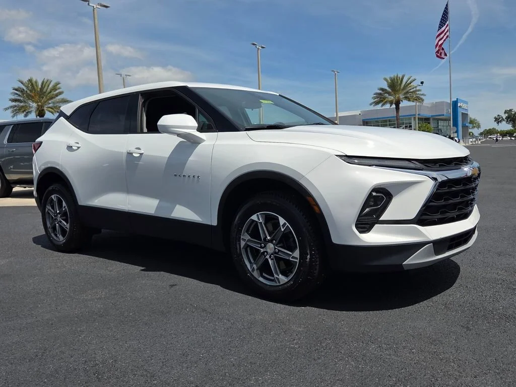 2023 Chevrolet Blazer 2.0T 2LT FWD's photo