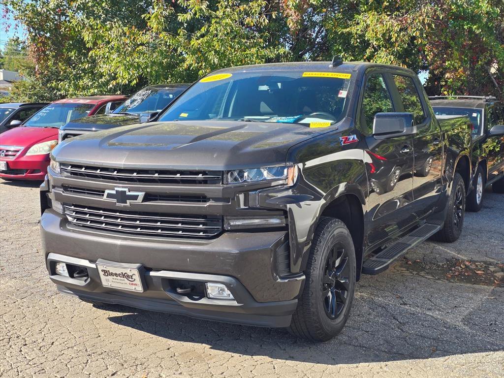 Used 2022 Brown Chevrolet RST image 2