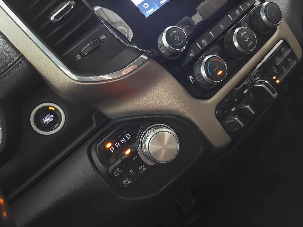 Used 2022 Silver Ram Laramie image 23