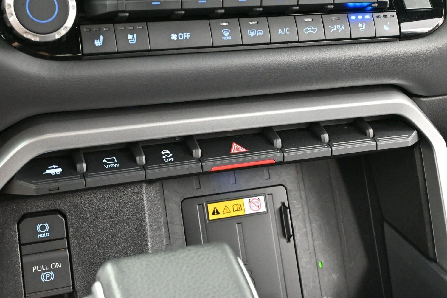 Used 2024  Toyota Platinum Hybrid image 24