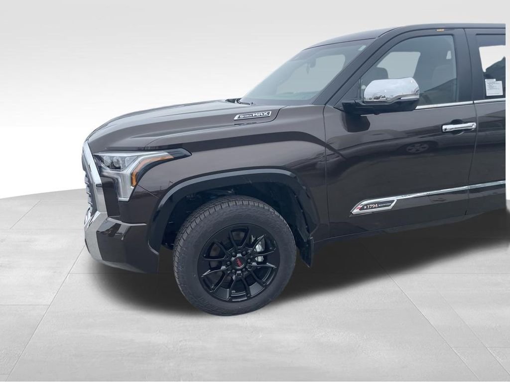 2025 Toyota Tundra 1794 Edition - Photo 2